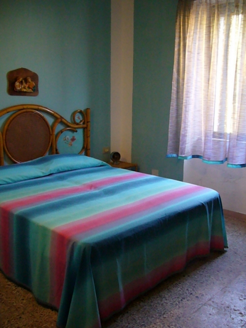 camera da letto azzurra