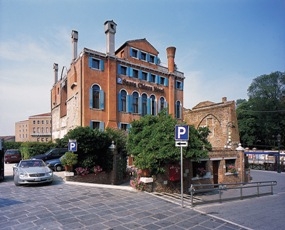 Vista Lato Piazzale Roma, Venezia. Parcheggio